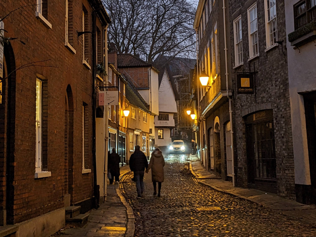 How to Support Independents This Black Friday (Without Spending a Penny)